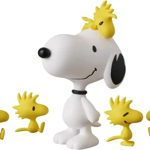 Medicom UDF Peanuts Happiness Is All Your Friends Figure 75mm